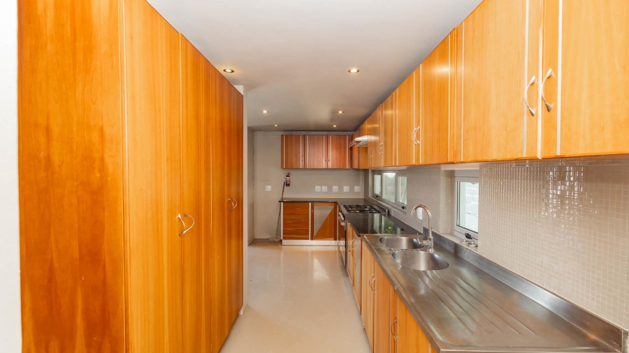 To Let 3 Bedroom Property for Rent in Sunset Beach Western Cape